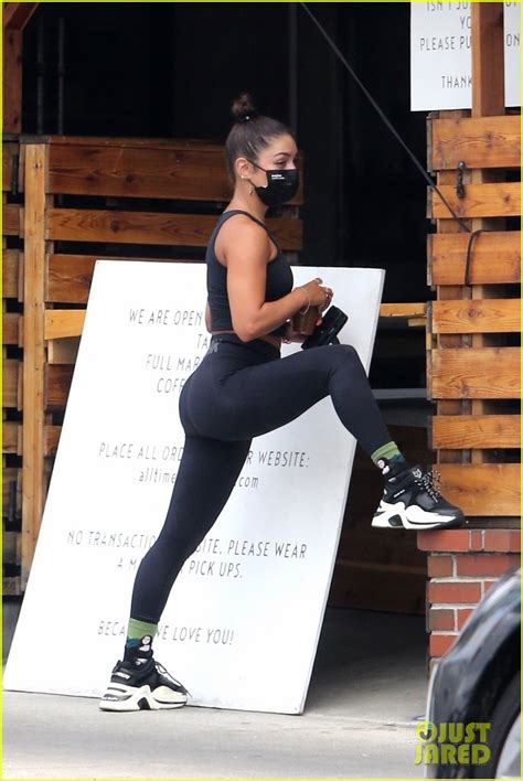 Watch Vanessa Hudgens Crush a Butt Workout After a Month Off。